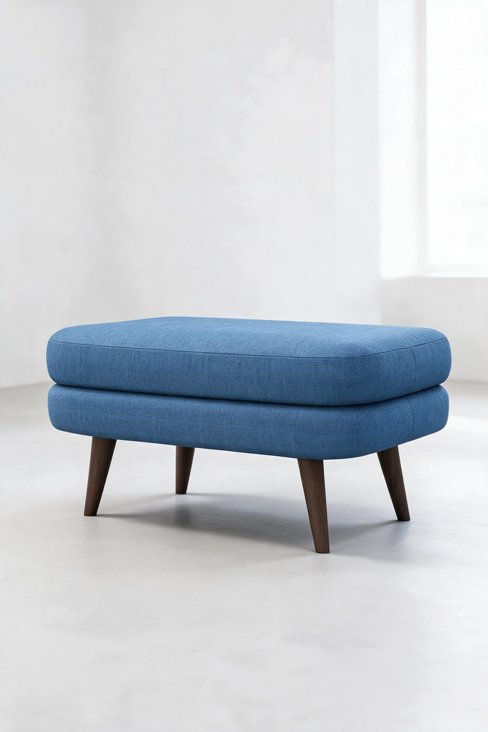 SB-12 showroom photo